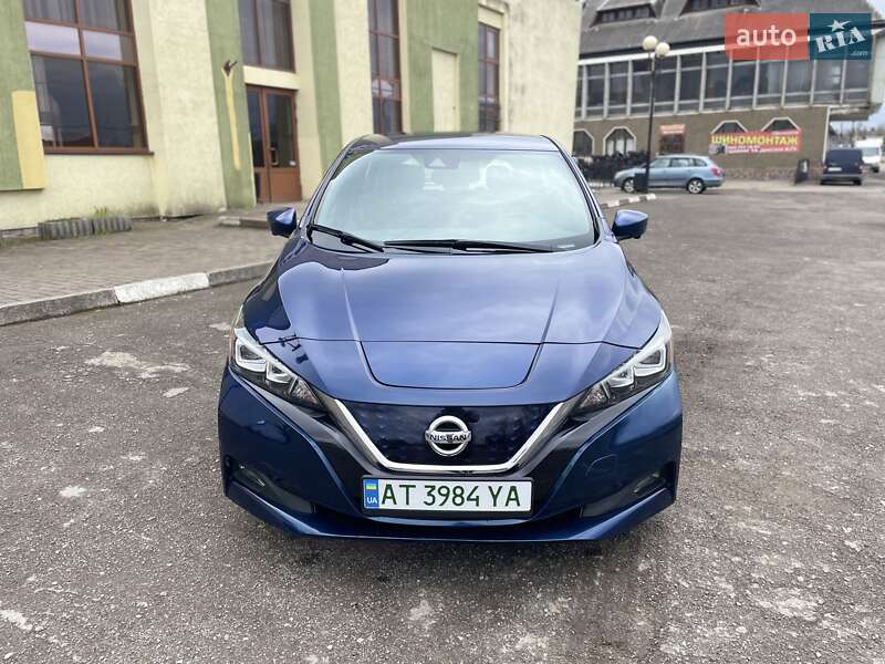 Хетчбек Nissan Leaf 2020 в 
