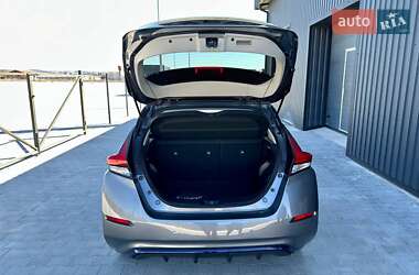 Хетчбек Nissan Leaf 2021 в 