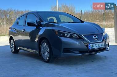 Хетчбек Nissan Leaf 2021 в 
