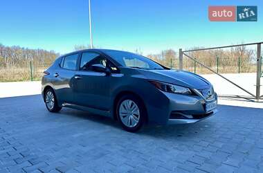 Хетчбек Nissan Leaf 2021 в 