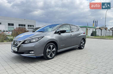 Хетчбек Nissan Leaf 2019 в 
