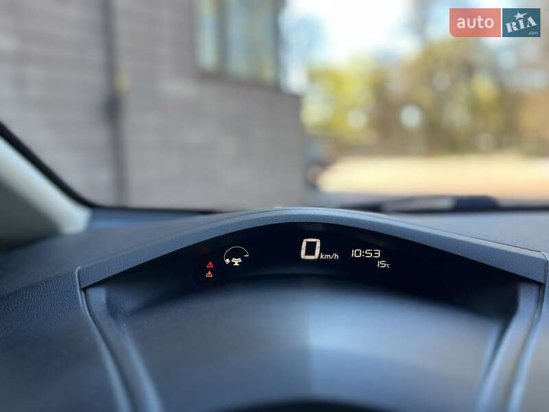 Хэтчбек Nissan Leaf 2015 в Кременчуге фото 11 Хэтчбек Nissan Leaf 2015 в Кременчуге