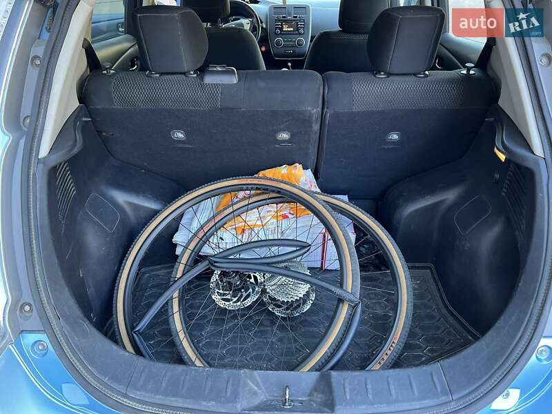 Хэтчбек Nissan Leaf 2015 в Кременчуге фото 15 Хэтчбек Nissan Leaf 2015 в Кременчуге