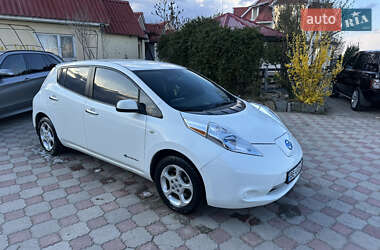 Хетчбек Nissan Leaf 2016 в 