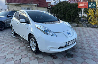Хетчбек Nissan Leaf 2016 в 