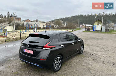 Хэтчбек Nissan Leaf 2018 в 