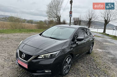 Хэтчбек Nissan Leaf 2018 в 