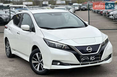 Хэтчбек Nissan Leaf 2021 в 