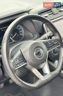 Хэтчбек Nissan Leaf 2021 в 