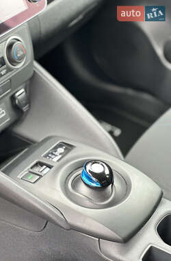 Хэтчбек Nissan Leaf 2021 в 