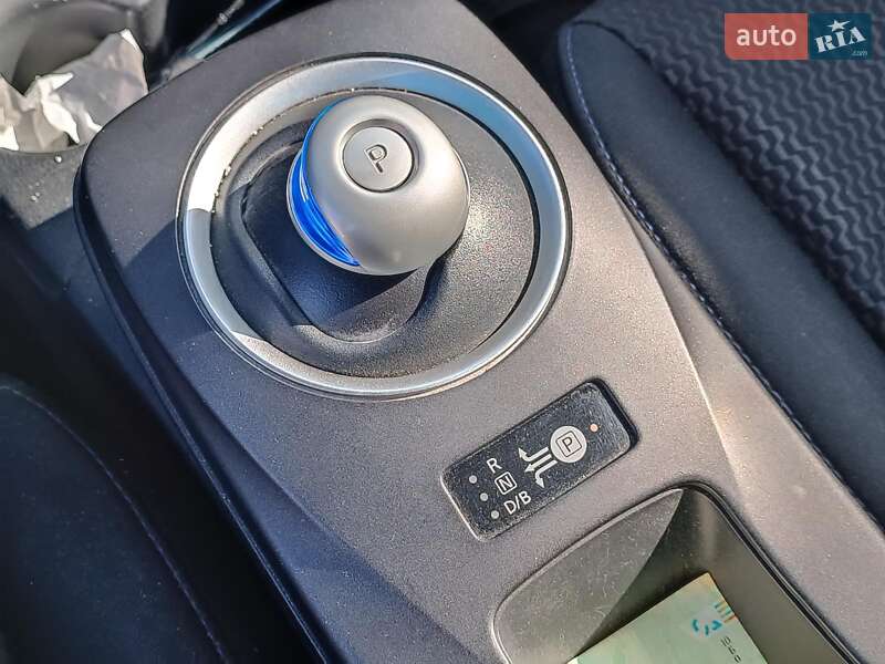 Хэтчбек Nissan Leaf 2015 в Харькове