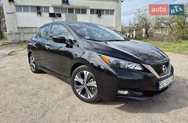 Хетчбек Nissan Leaf 2021 в 