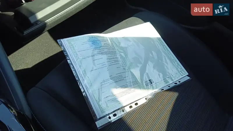 Хэтчбек Nissan Leaf 2019 в Львове документ