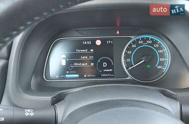 Хэтчбек Nissan Leaf 2019 в 