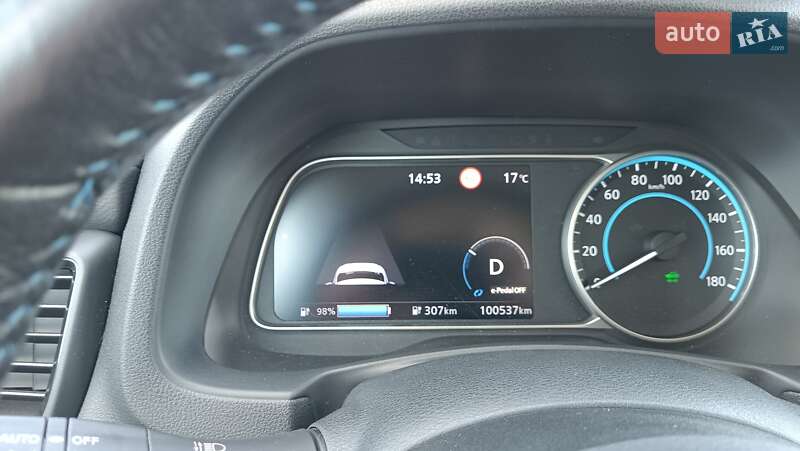 Хэтчбек Nissan Leaf 2019 в Львове