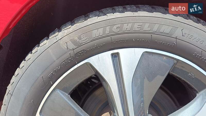 Хэтчбек Nissan Leaf 2019 в Львове