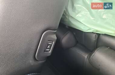Хэтчбек Nissan Leaf 2019 в 