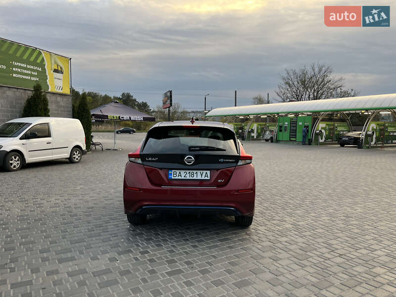 Хэтчбек Nissan Leaf 2018 в Кропивницком