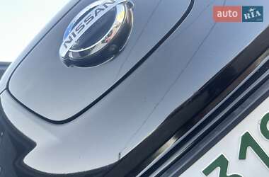 Хэтчбек Nissan Leaf 2014 в 