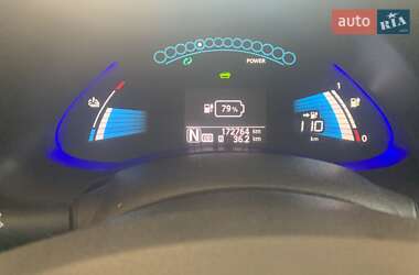 Хэтчбек Nissan Leaf 2014 в 