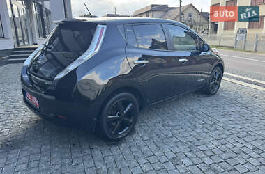 Хэтчбек Nissan Leaf 2014 в 