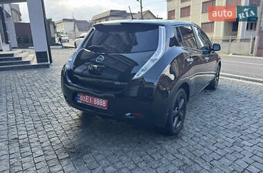 Хэтчбек Nissan Leaf 2014 в 