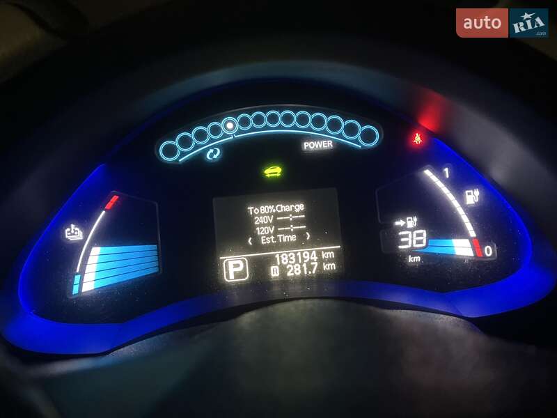 Хетчбек Nissan Leaf 2011 в Львові