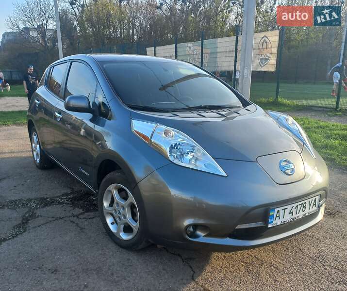 Хэтчбек Nissan Leaf 2017 в Ивано-Франковске