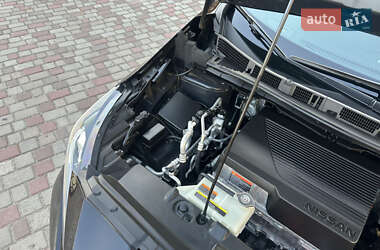 Хэтчбек Nissan Leaf 2021 в 