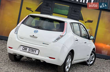 Хэтчбек Nissan Leaf 2013 в 