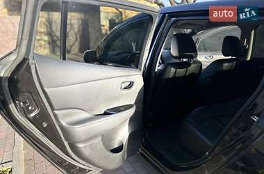 Хэтчбек Nissan Leaf 2014 в 