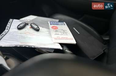 Хэтчбек Nissan Leaf 2014 в 