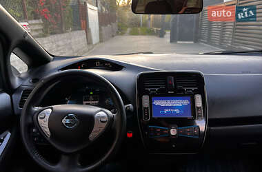 Хэтчбек Nissan Leaf 2014 в 