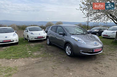 Хэтчбек Nissan Leaf 2014 в 