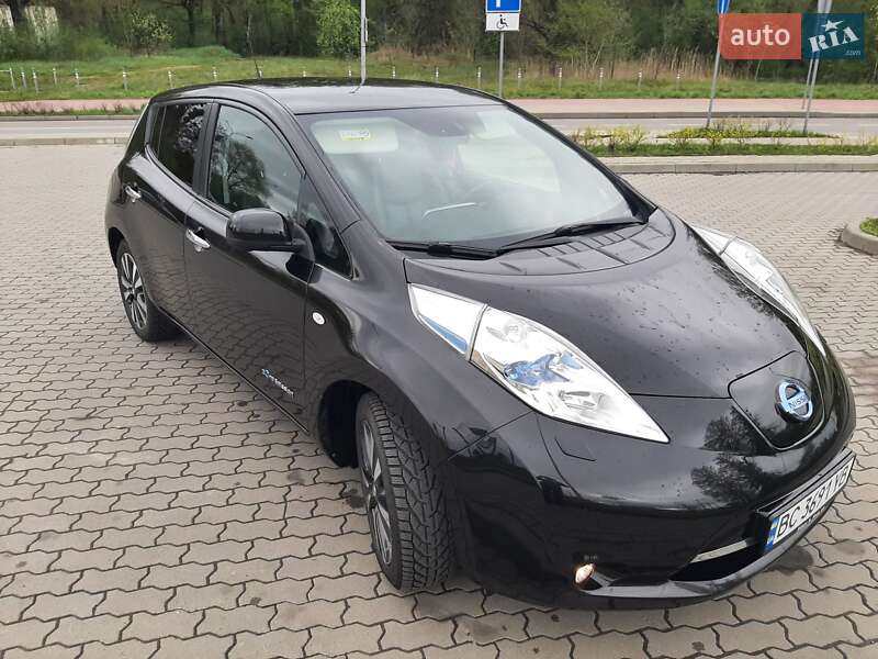 Хэтчбек Nissan Leaf 2016 в Львове