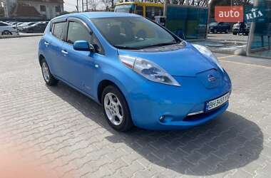 Хэтчбек Nissan Leaf 2011 в Одессе