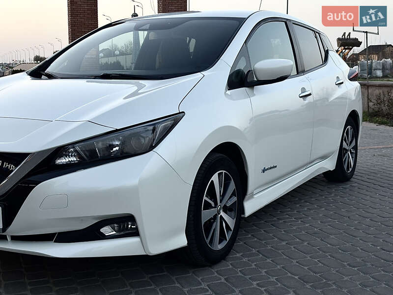 Хэтчбек Nissan Leaf 2019 в Виннице