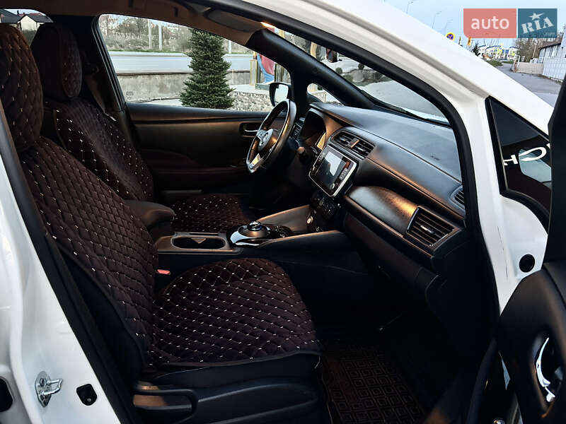 Хэтчбек Nissan Leaf 2019 в Виннице