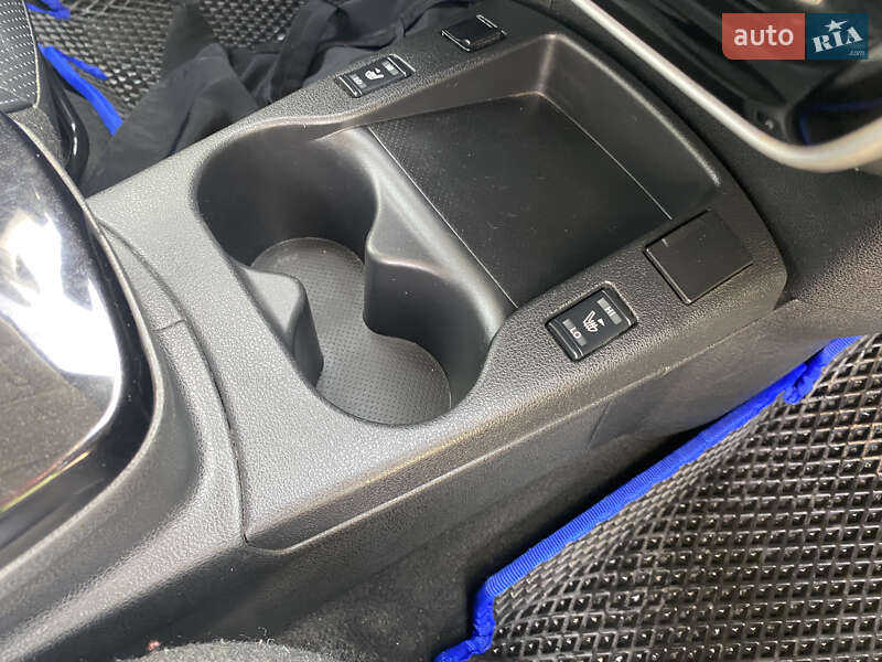 Хетчбек Nissan Leaf 2015 в Ланівці