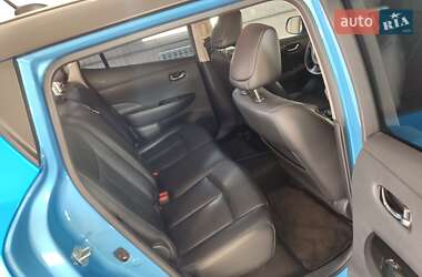 Хэтчбек Nissan Leaf 2013 в 