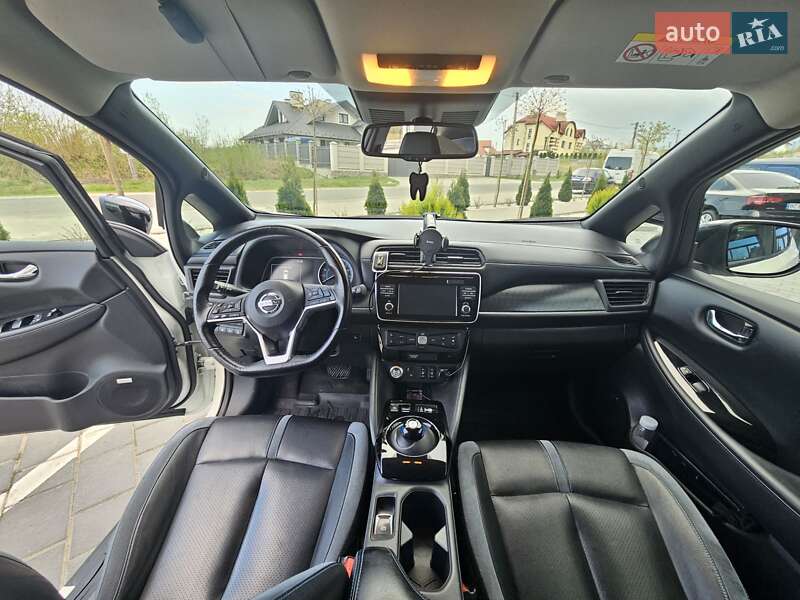 Хэтчбек Nissan Leaf 2018 в Трускавце