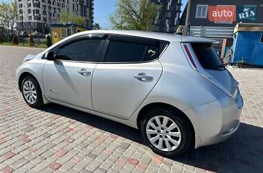 Хетчбек Nissan Leaf 2014 в 