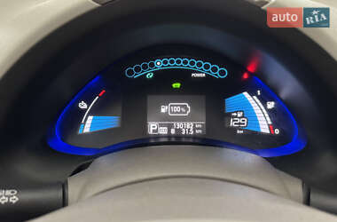 Хетчбек Nissan Leaf 2013 в 