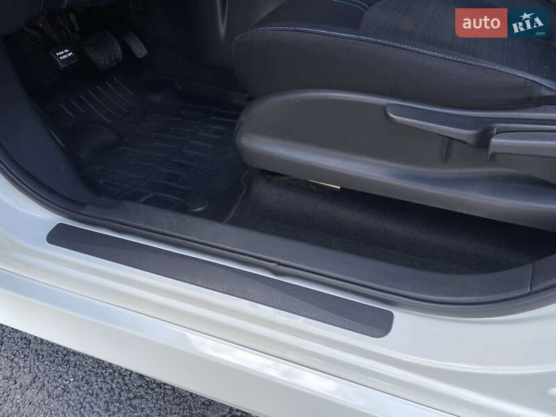 Хетчбек Nissan Leaf 2019 в Тернополі