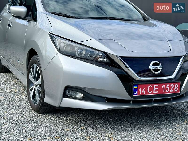 Хетчбек Nissan Leaf 2020 в Самборі