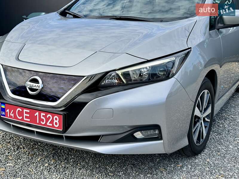 Хетчбек Nissan Leaf 2020 в Самборі