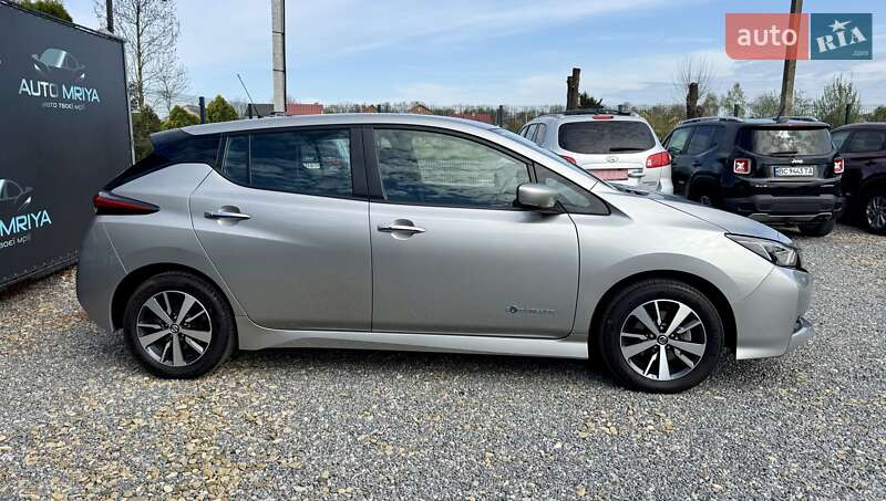 Хетчбек Nissan Leaf 2020 в Самборі