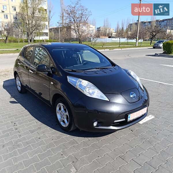 Хетчбек Nissan Leaf 2014 в Петриківці