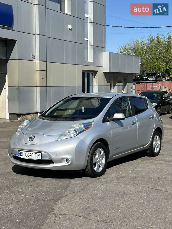 Хетчбек Nissan Leaf 2014 в Одесі