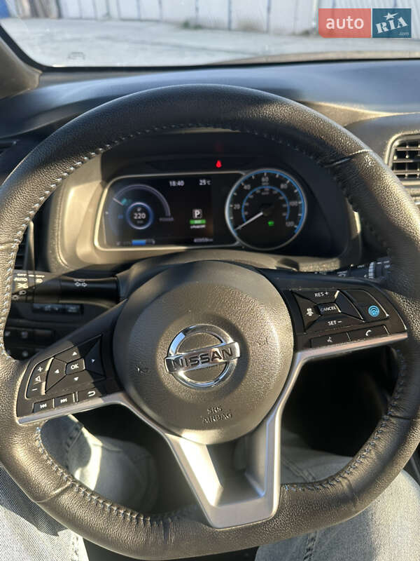 Хетчбек Nissan Leaf 2021 в Луцьку